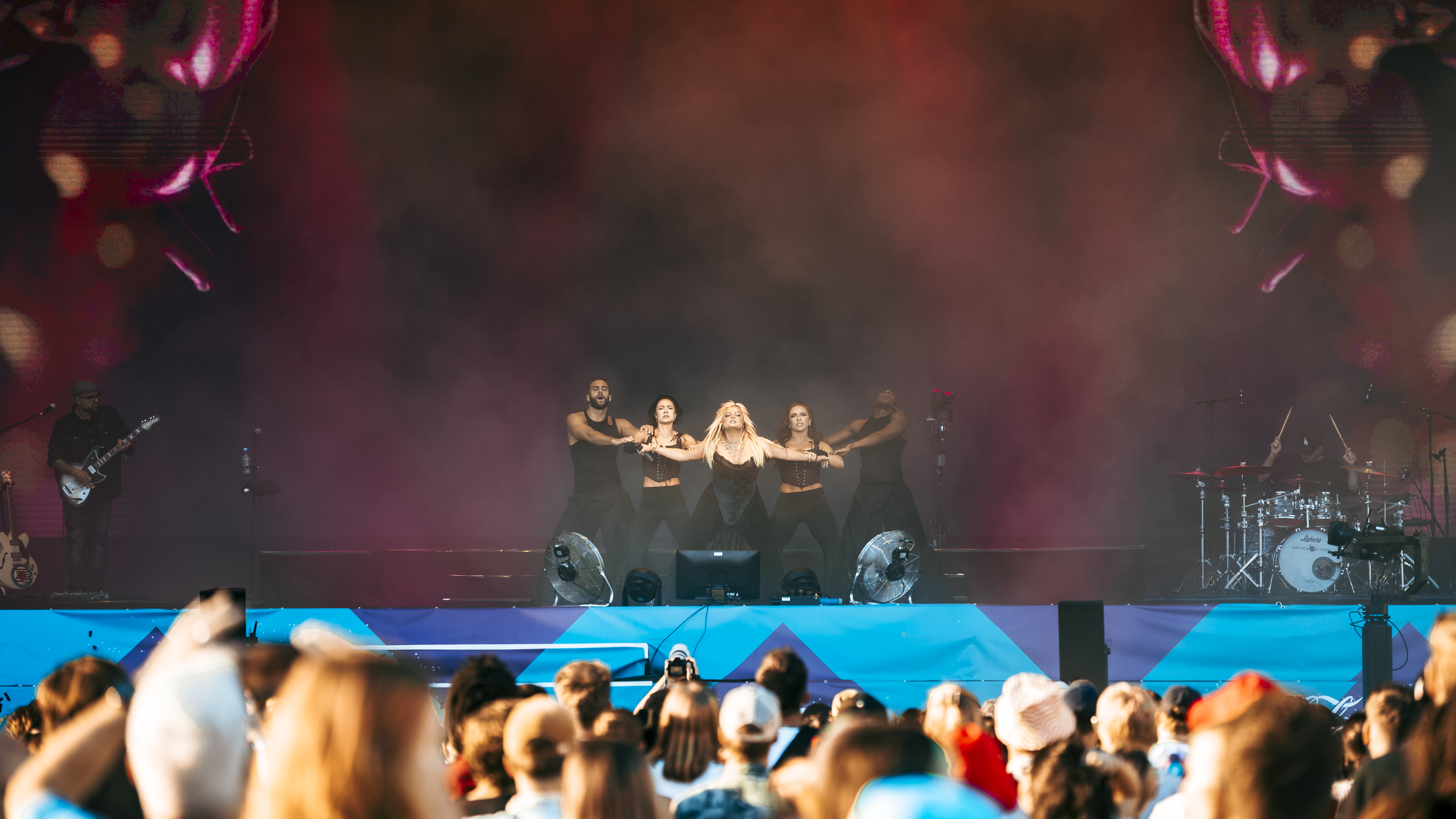 BEBE REXHA @ SUPERBLOOM FESTIVAL, MUNICH/GERMANY 2025 &copy; Luke B. Photography