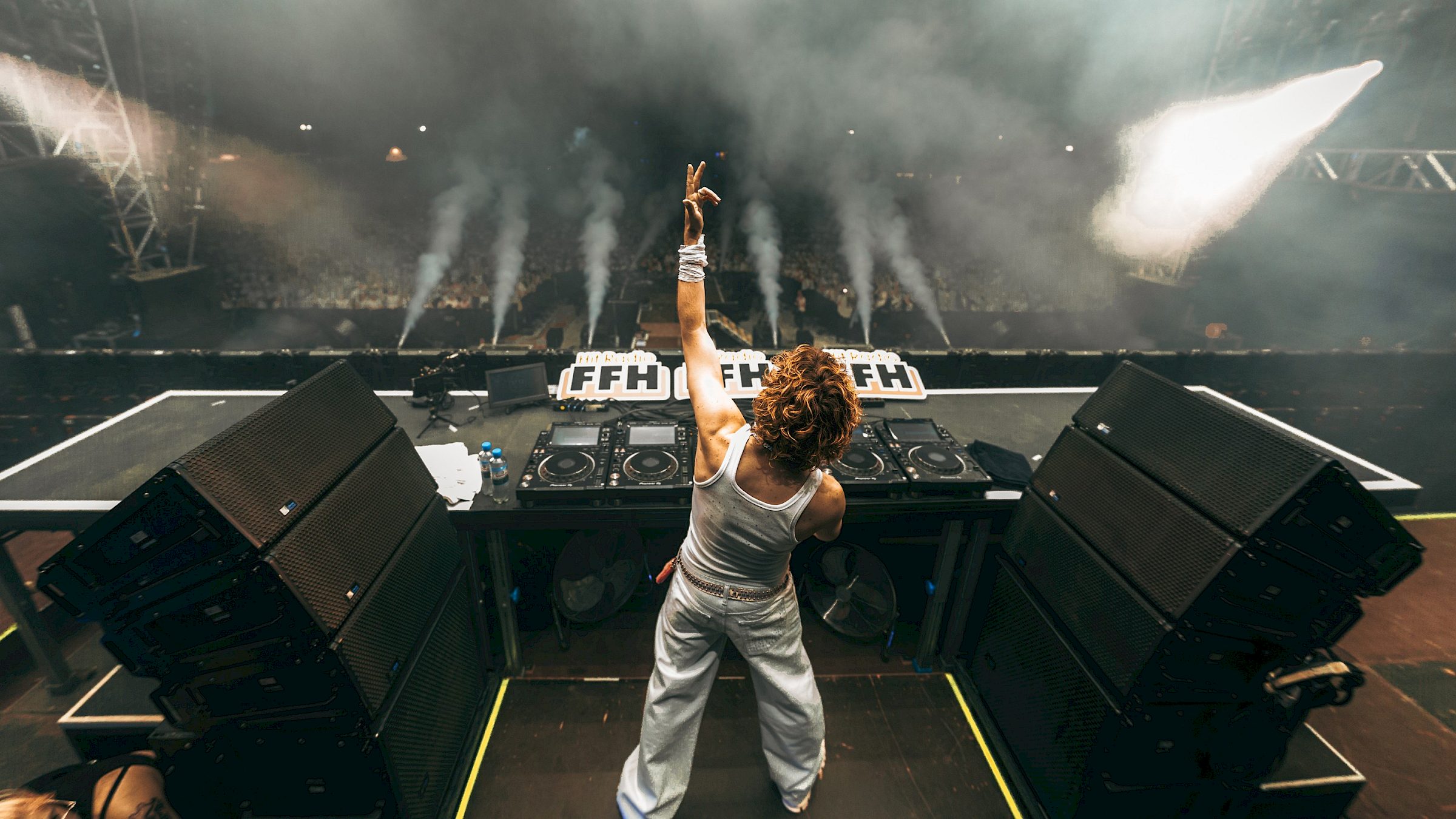 FELIX JAEHN @ FFH JUST WHITE 2025, HESSENTAG, BAD VILBEL &copy; Luke B. Photography
