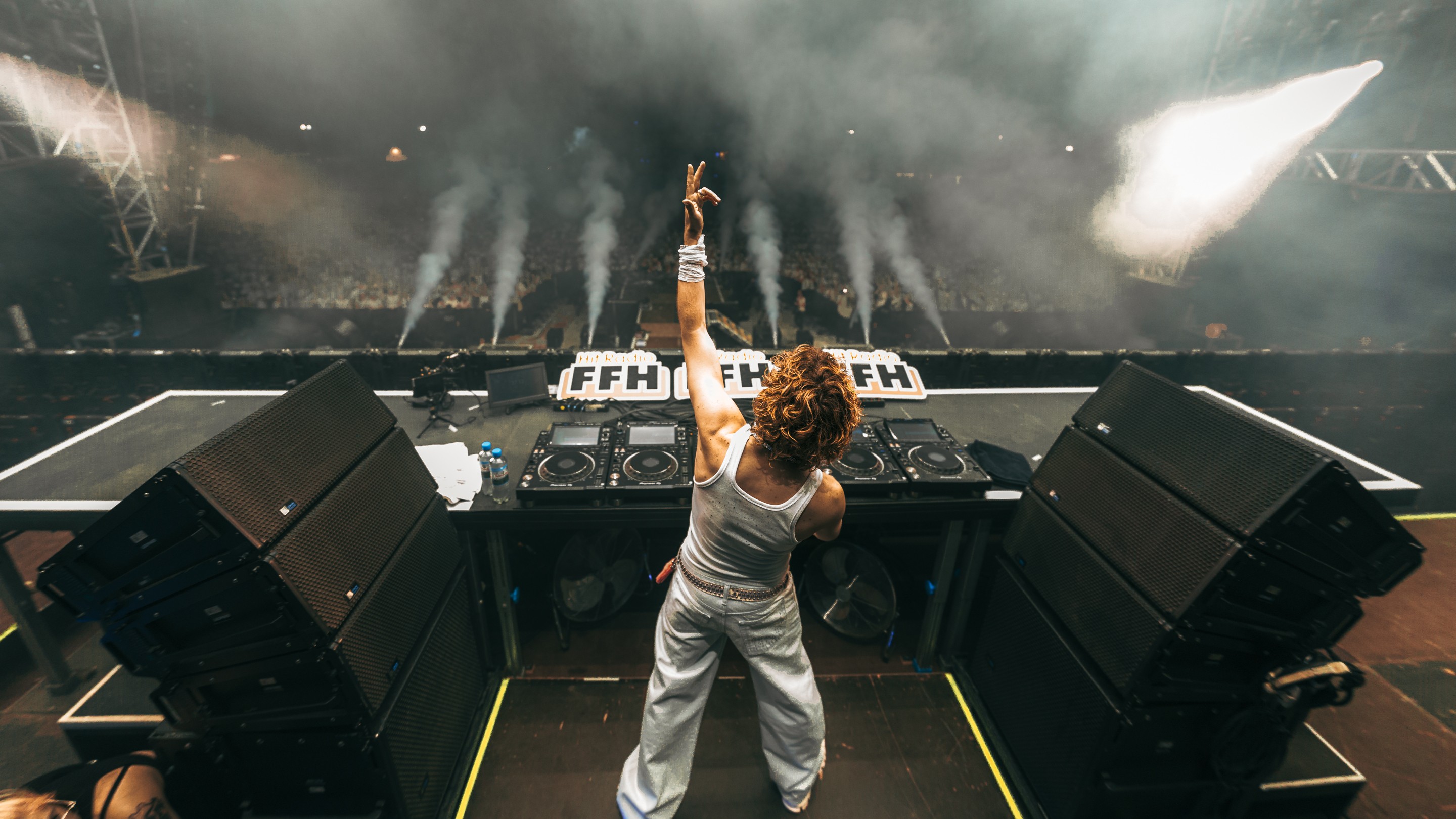 FELIX JAEHN @ FFH JUST WHITE 2025, HESSENTAG, BAD VILBEL &copy; Luke B. Photography