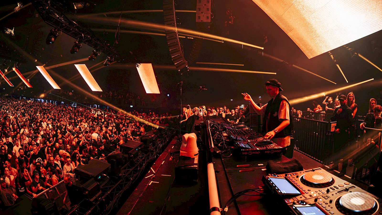 Kevin De Vries / Rave Rebels / Event / 2024 / 09.11.2024 / &copy; Luke B. Photography