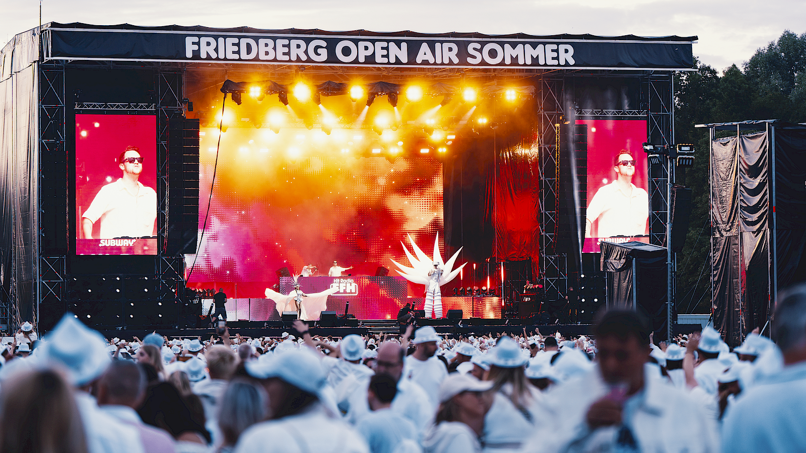 Younotus / FFH Just White / Event / 2024 / 13.07.2024 / &copy; Luke B. Photography