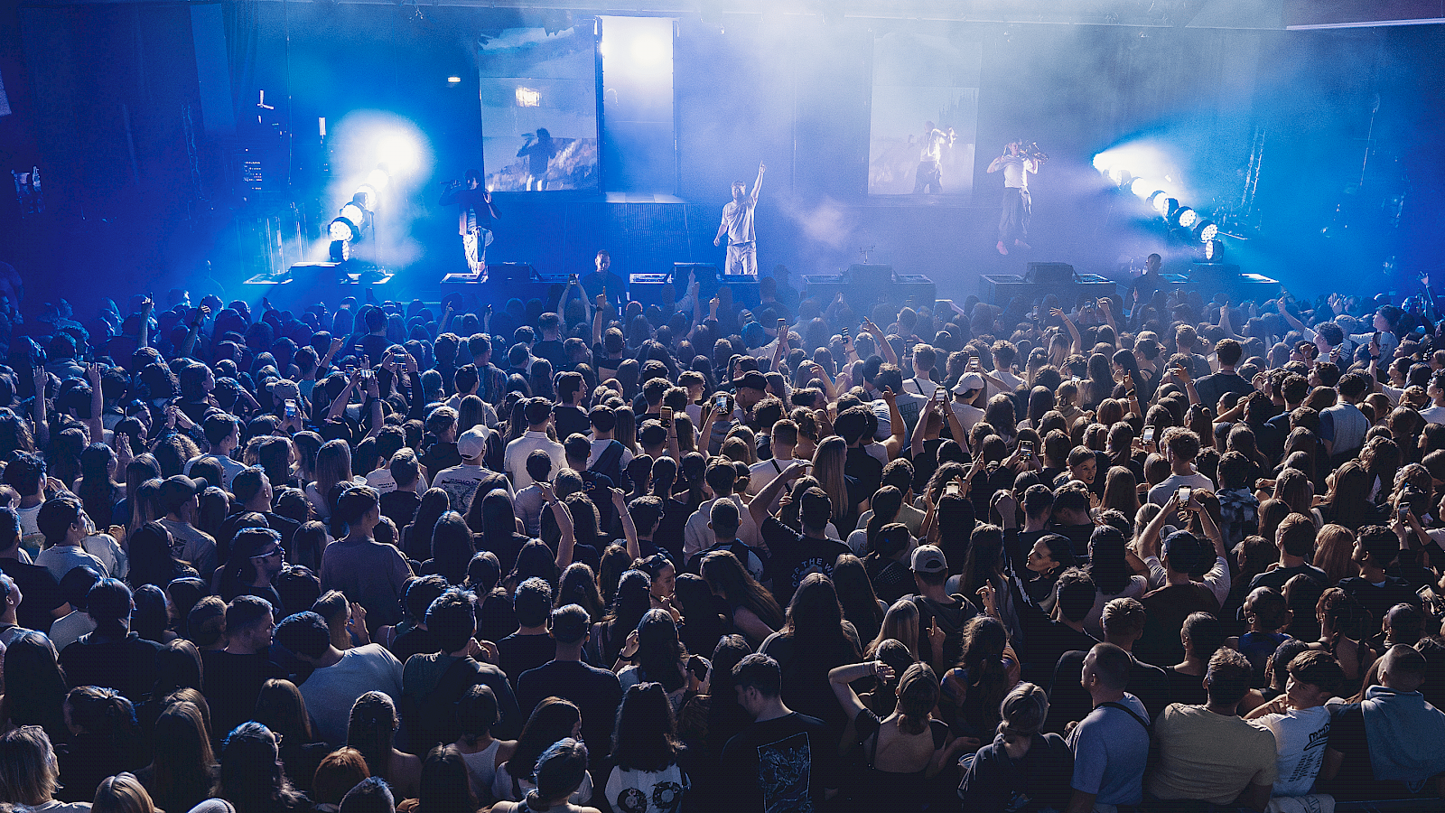 01099 - STADTHALLE, BAUNATAL &copy; Luke B. Photography