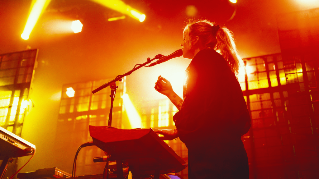 TUSKS - BATSCHKAPP, FRANKFURT © Luke B. Photography