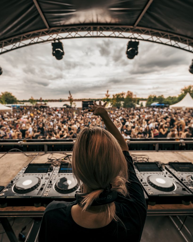 IDA ENGBERG at GRASHUEPFER FESTIVAL / KARLSRUHE / GERMANY 2025 © Luke B. Photography