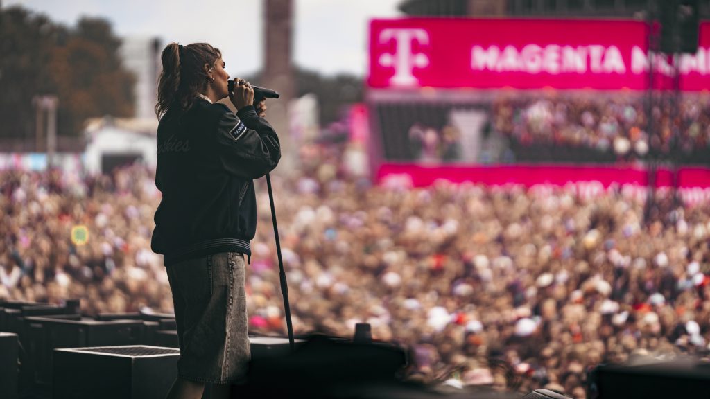 JULI @ LOLLAPALOOZA FESTIVAL, BERLIN 2025 © Luke B. Photography